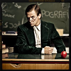 <div class='byline'><img class='hair-line' src='https://test.mediepedagogene.no/wp-content/themes/mediepedagogene-theme/dist/images/sidebar-author-bottom.png'><br>FOTO: Mediel<br><img class='hair-line' src='https://test.mediepedagogene.no/wp-content/themes/mediepedagogene-theme/dist/images/sidebar-author-bottom.png'></div>ærer og fotograf Tom Knudsen er ansvarlig for en av workshopene på Mediepedagogenes medieseminar 6. mai 2015. 